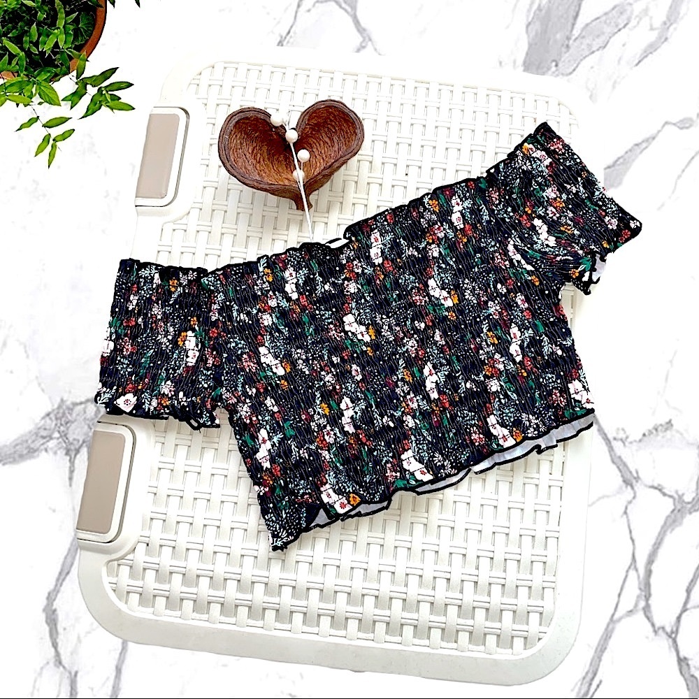 ➕ Add on item OR 2 for $20 Smocked Crop Top